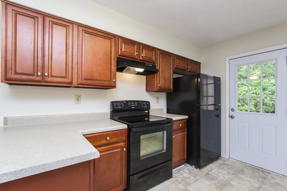 318 Freeport Dr - Photo 5 of 15