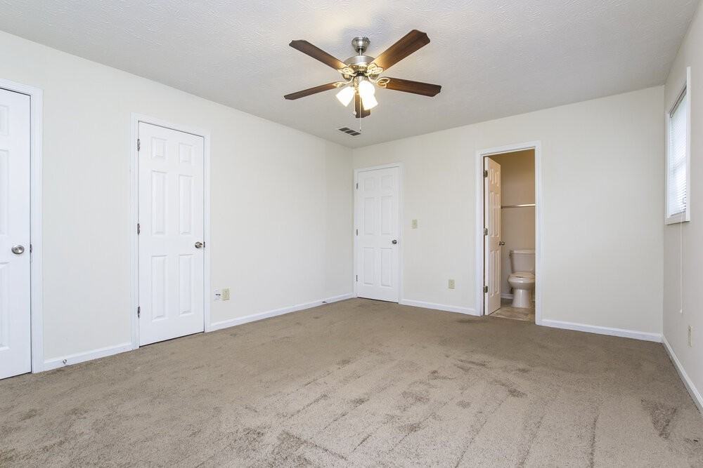 318 Freeport Dr - Photo 7 of 15