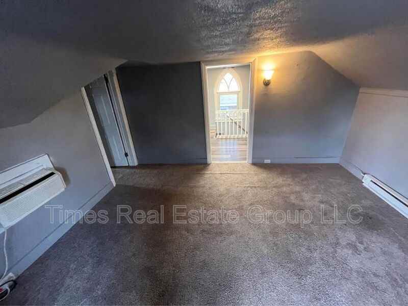 222 N Main St - Photo 3 of 12