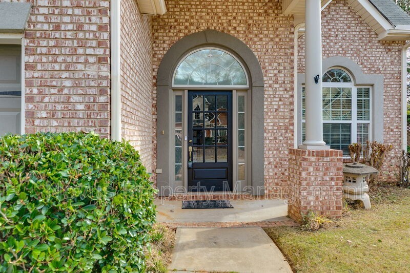 109 Garden Walk - Photo 4 of 19