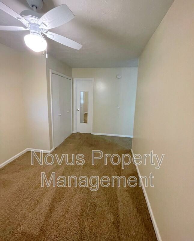 155 Bowen St #8 - Photo 7 of 9