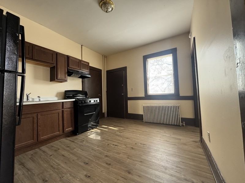 44 Osborne St - Photo 3 of 9