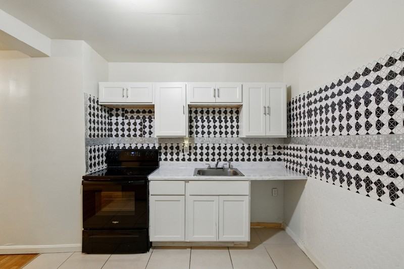 2657 Lehman St - Photo 6 of 22