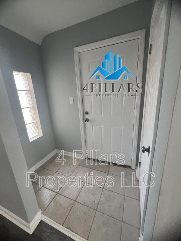 4330 Kentucky Street - Photo 5 of 40