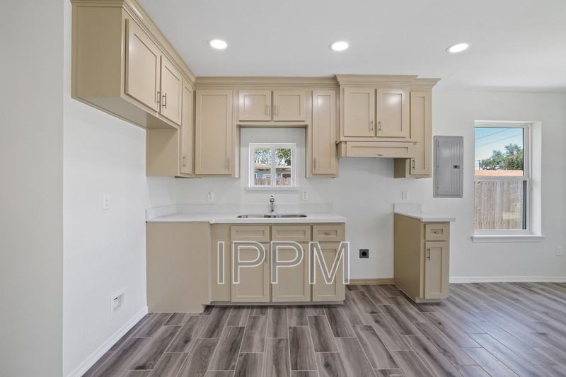 620 W Llano Grande St - Photo 6 of 16