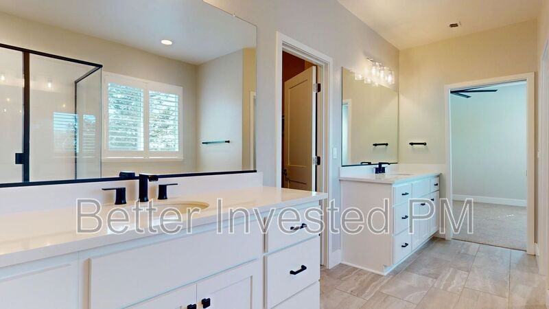 1437 Oak Cir - Photo 7 of 50