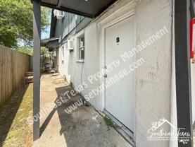 615 Adams St #B - Photo 1 of 1