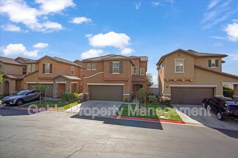 27655 Sienna Ridge Row - Photo 2 of 21