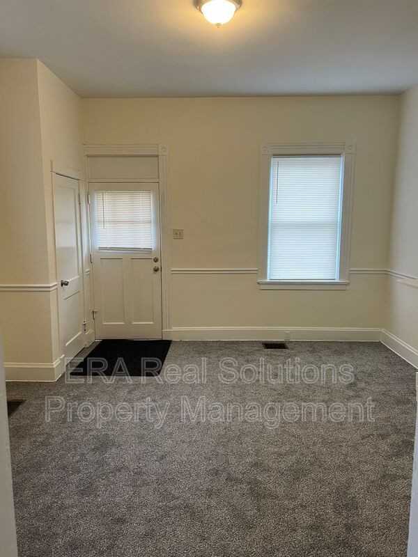 2266 Loth St - Photo 3 of 22