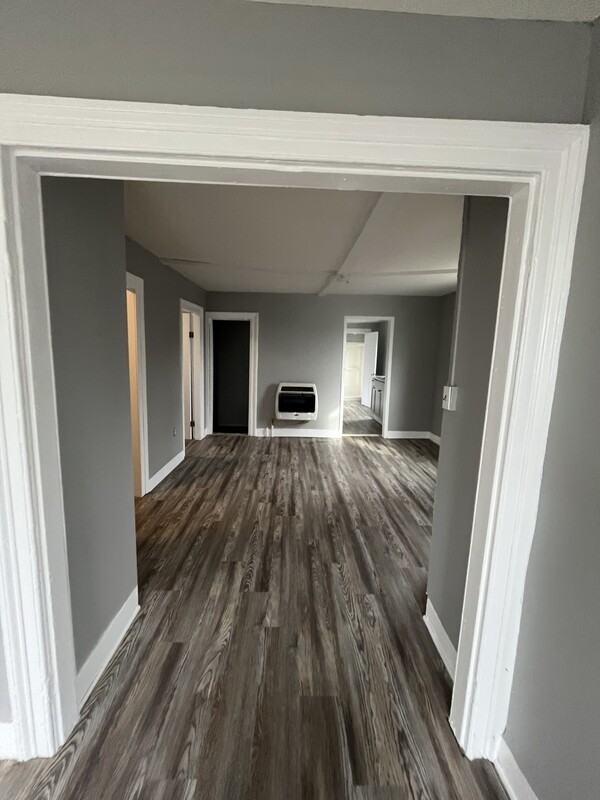 816 2nd St - Photo 4 of 9