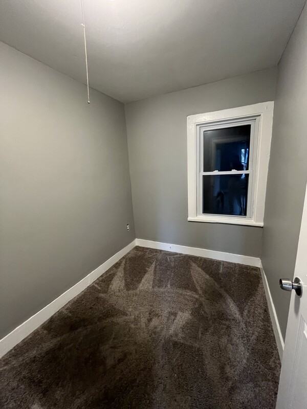 816 2nd St - Photo 5 of 9