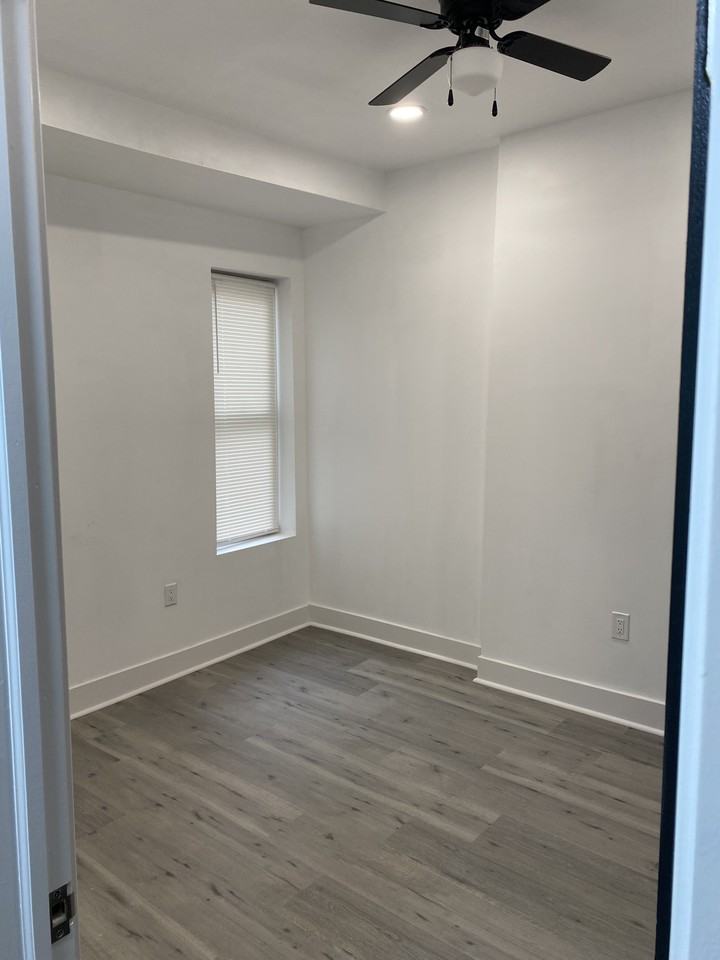 710 North Fulton Avenue - Photo 5 of 7