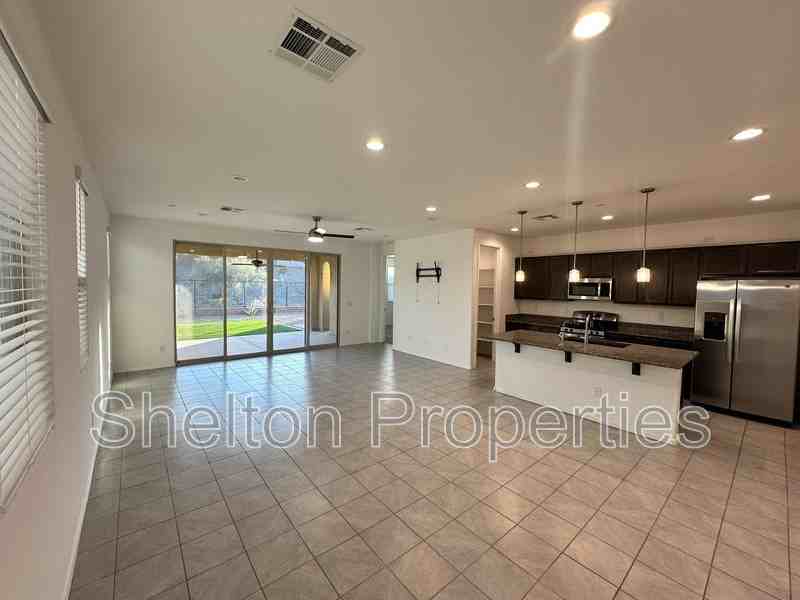 13273 W Crimson Ter - Photo 3 of 28