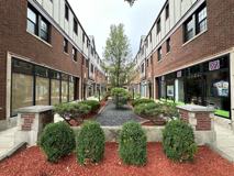 896 N Green St #B16 - Photo 1 of 1