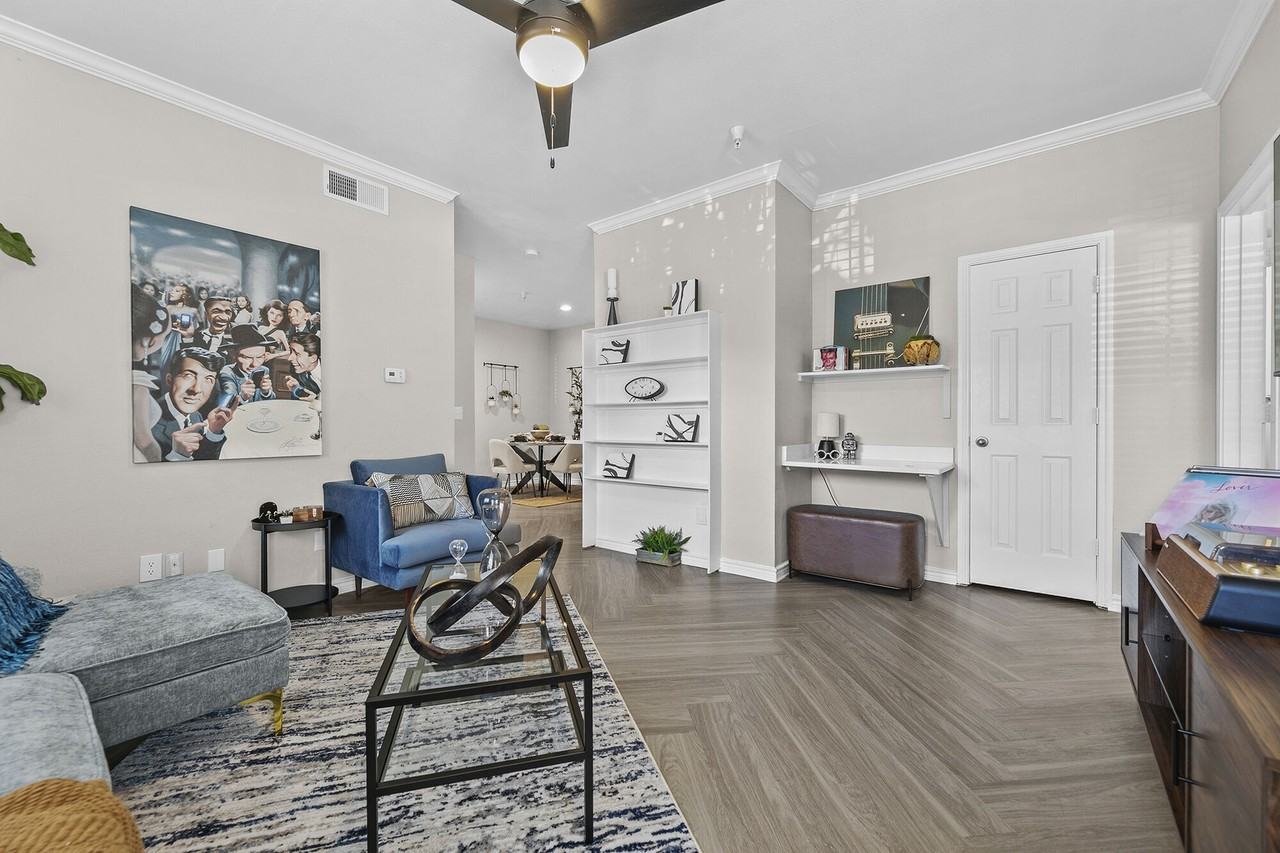 Station 3700 - Photo 5 of 50