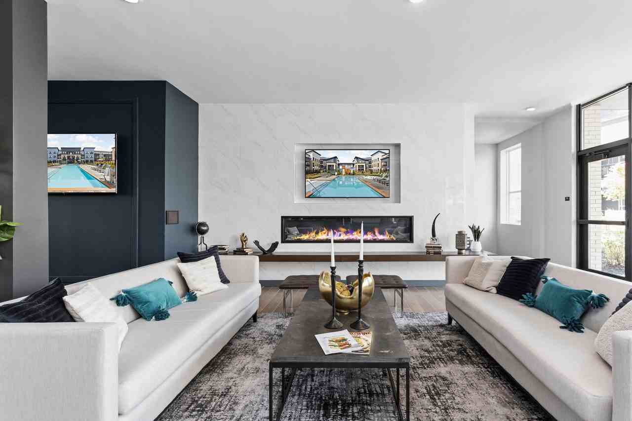 Aria Apartments of Zionsville - Photo 2 of 39