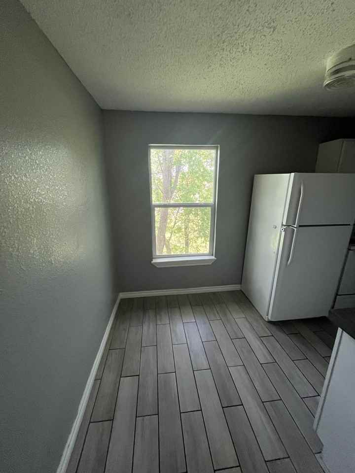 536 South 54th Street - Photo 2 of 18