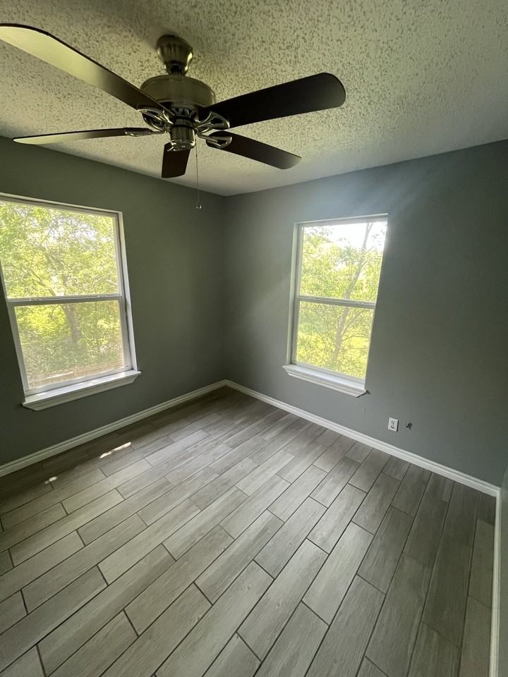 536 South 54th Street - Photo 7 of 18