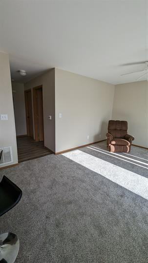 215 Jewel Drive - Photo 5 of 10