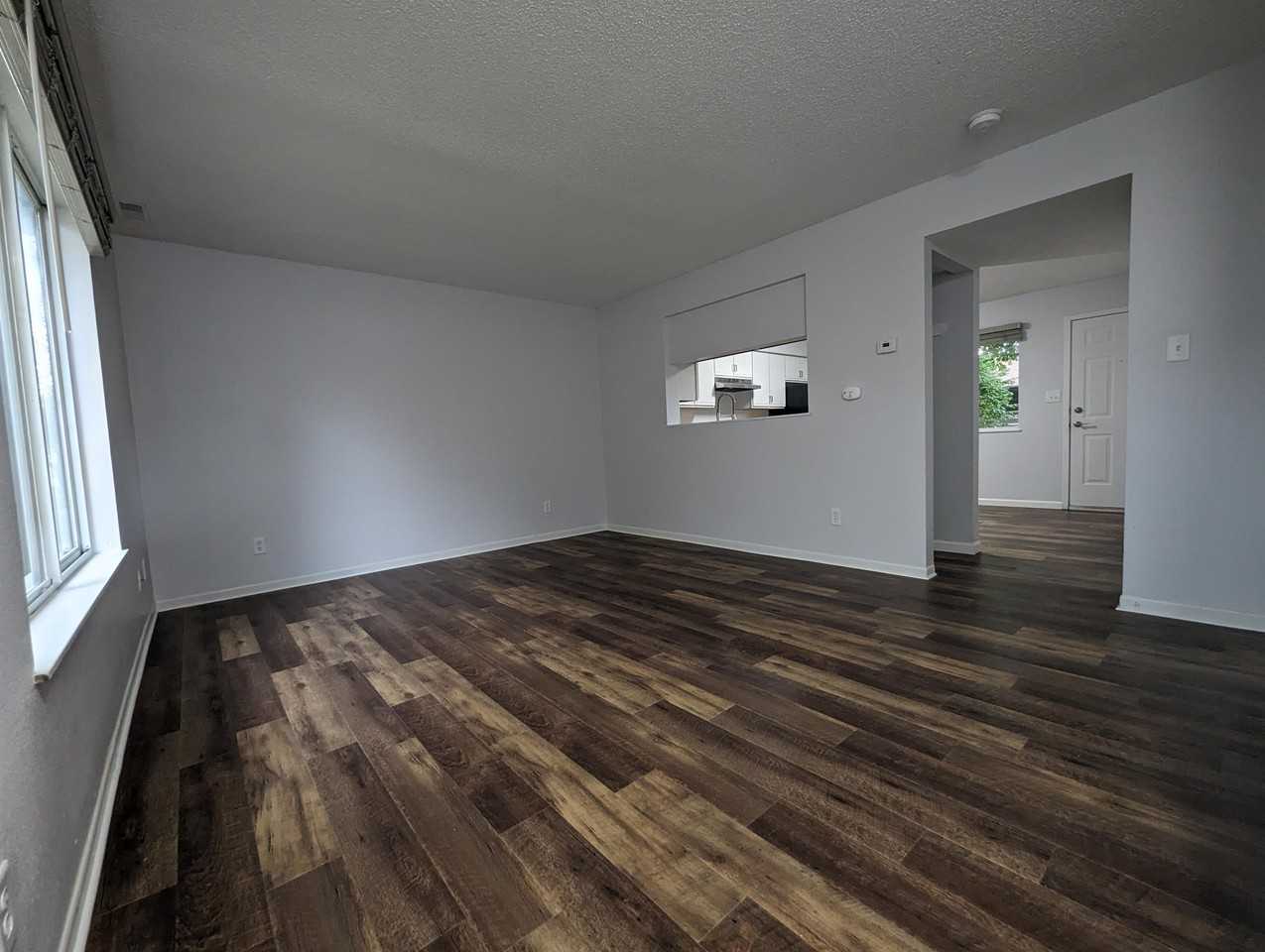 406 East 15th Street - Photo 6 of 50