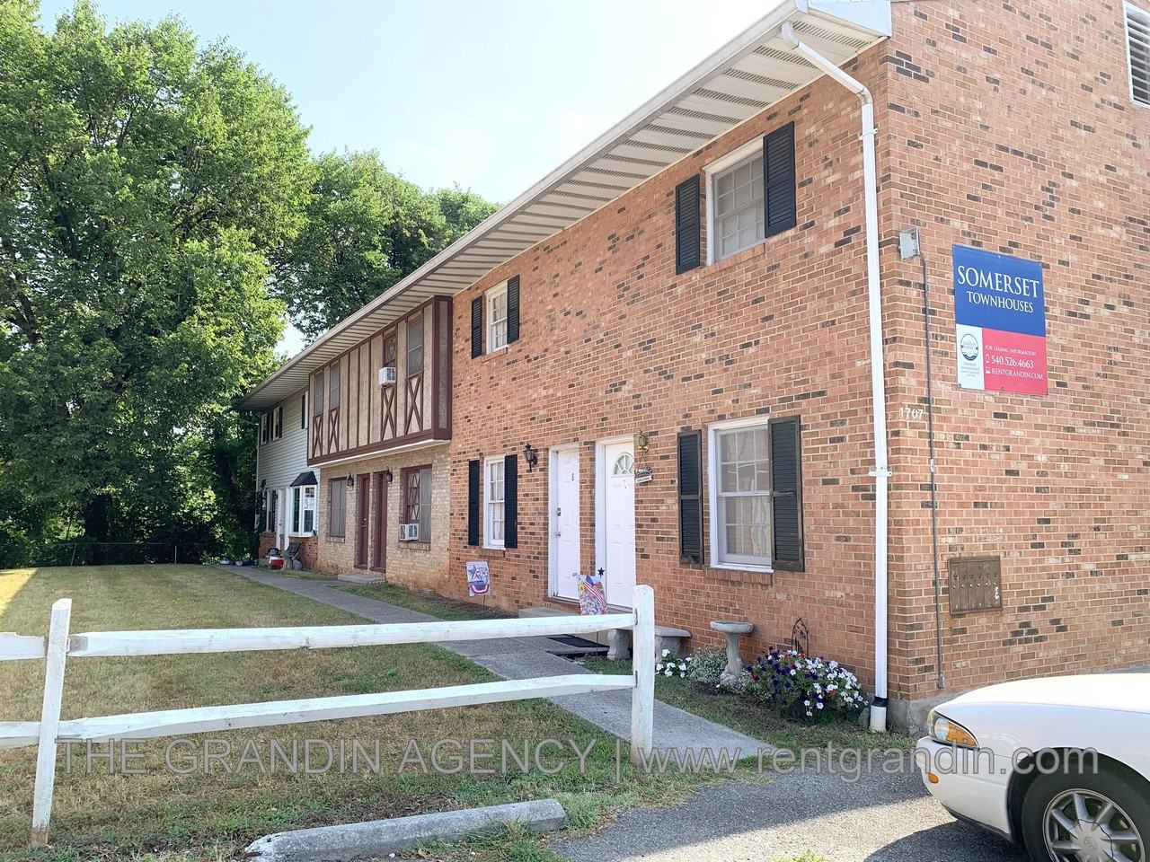 1707 - 1713 Roanoke Ave SW - Photo 2 of 22