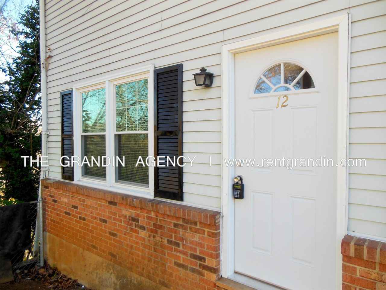 1707 - 1713 Roanoke Ave SW - Photo 3 of 22