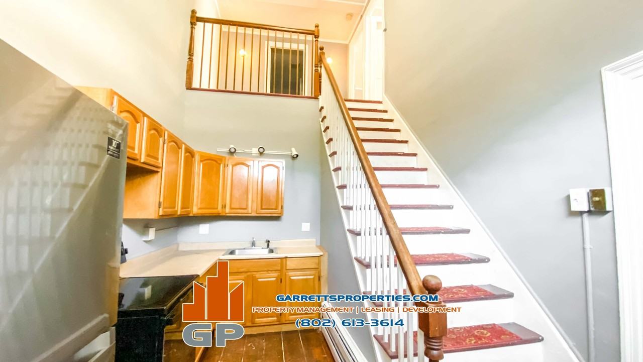 102 South Main Street - Photo 3 of 11