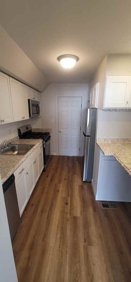 100 8th Street - Photo 7 of 15