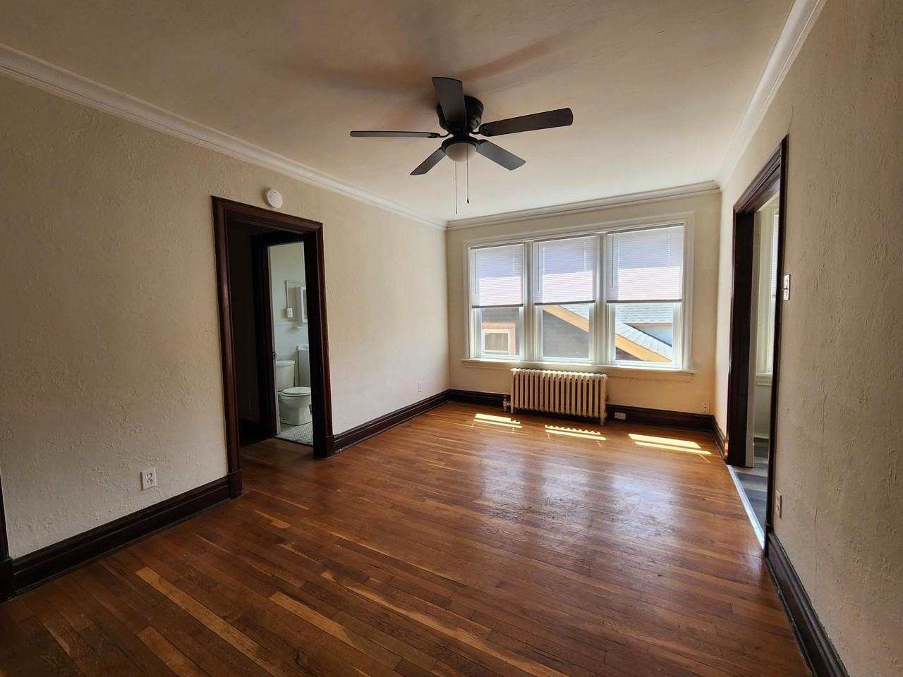 3604 Delor Street - Photo 4 of 36