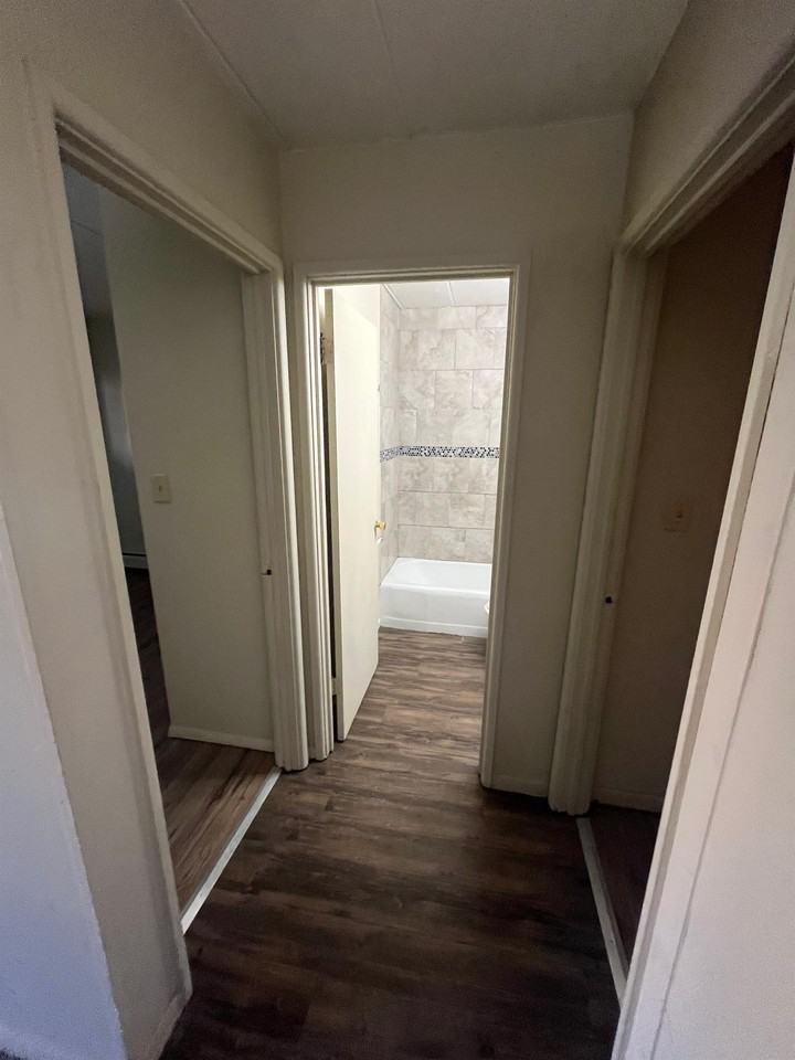 800 W Church St - Photo 5 of 9