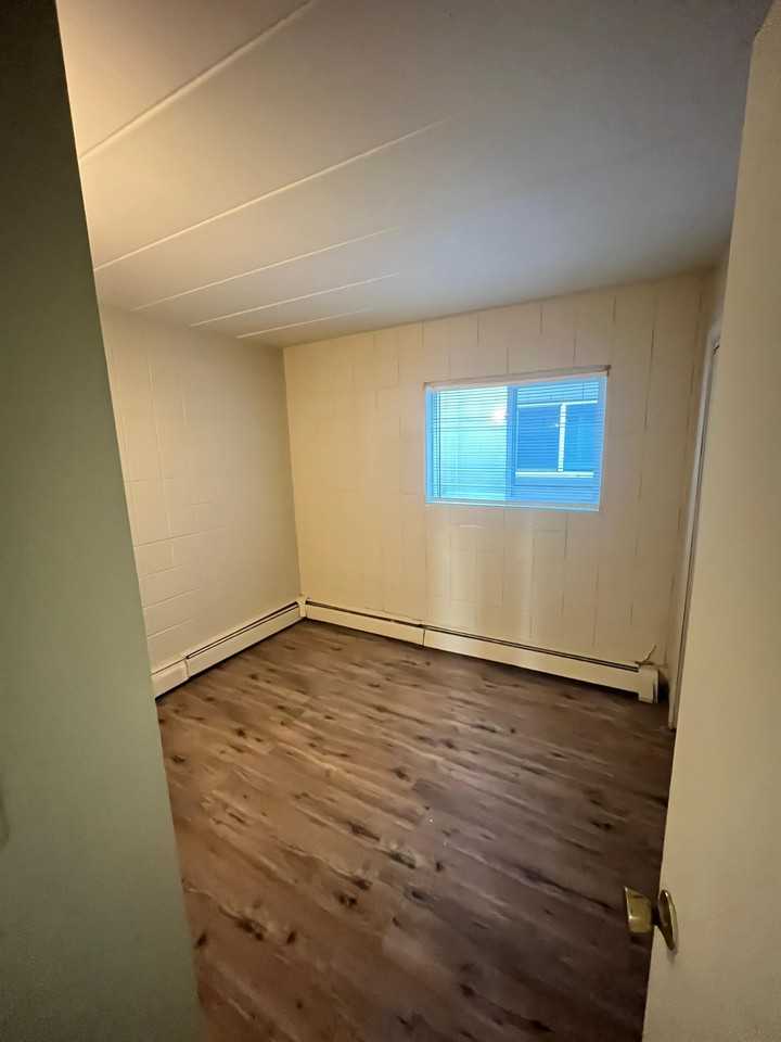800 W Church St - Photo 7 of 9