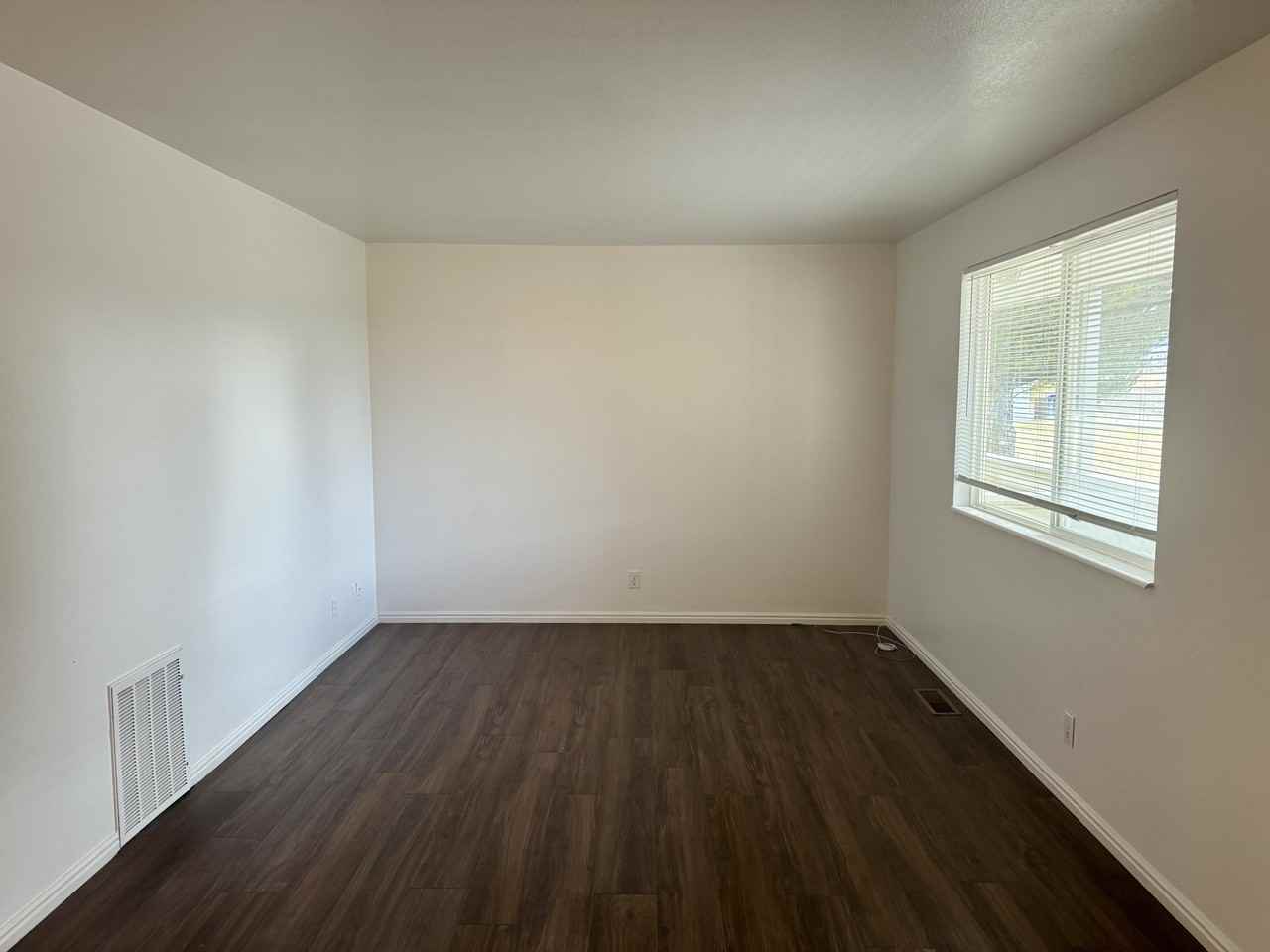 303/315 Spring Creek Parkway - Photo 2 of 21