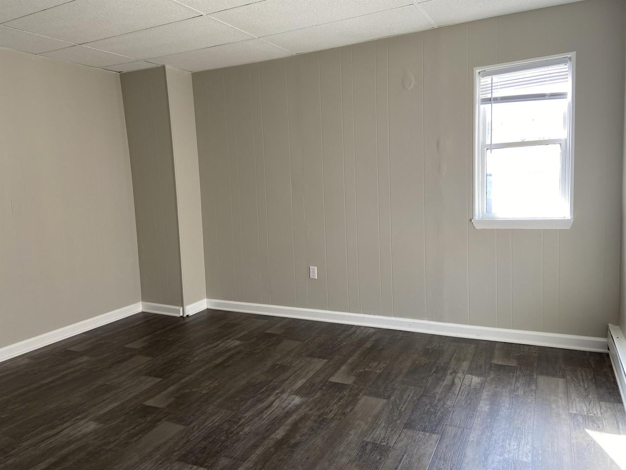 168 East King Street - Photo 3 of 6