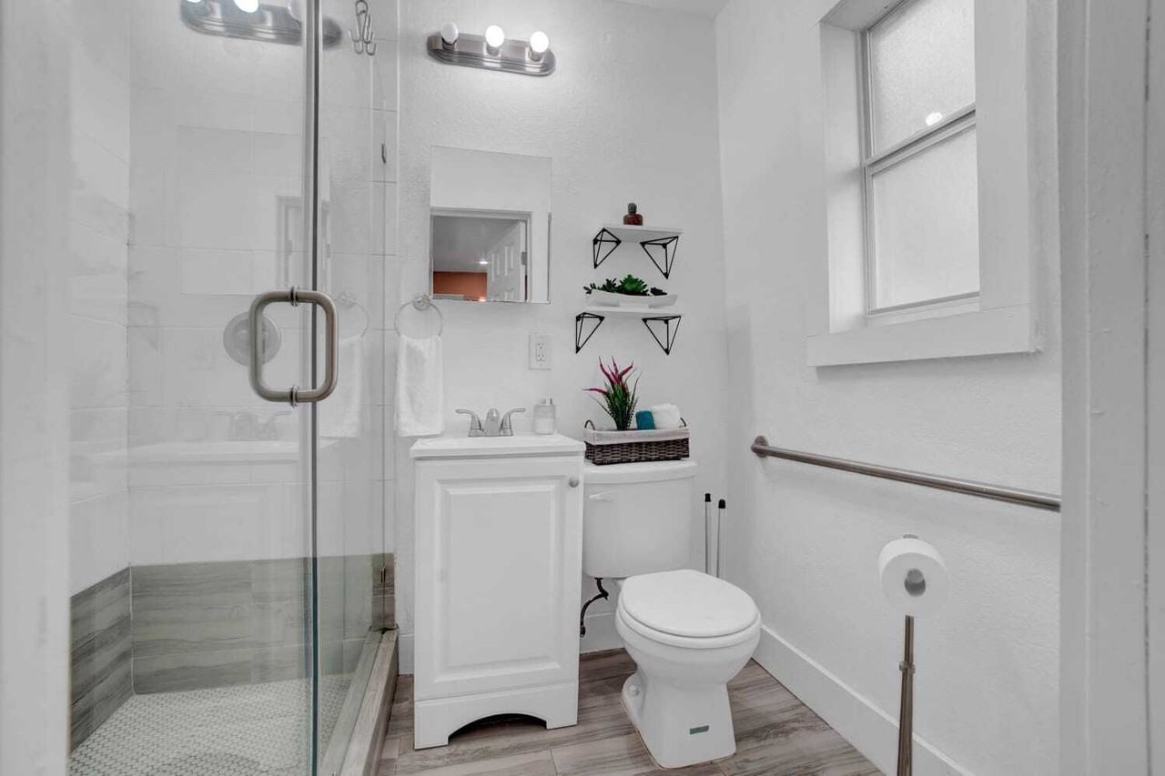 55 Northeast 59th Street - Photo 6 of 12