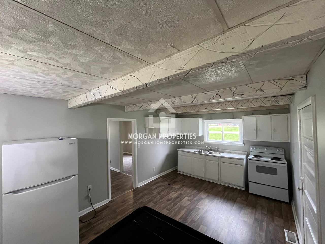 204 North 4th Street Elwood - Photo 3 of 7