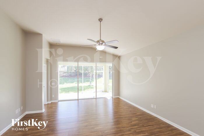 1768 Dittmer Cir Se - Photo 3 of 15