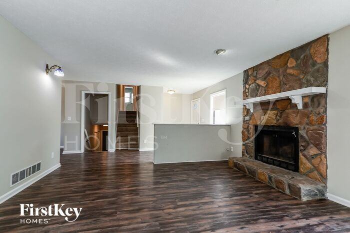 424 Ridgemont Dr - Photo 3 of 15