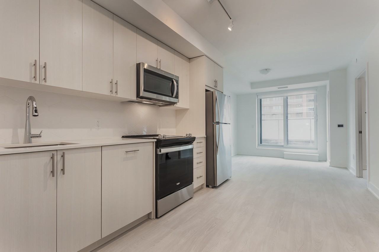 2545 Simcoe Street North #322 - Photo 6 of 24