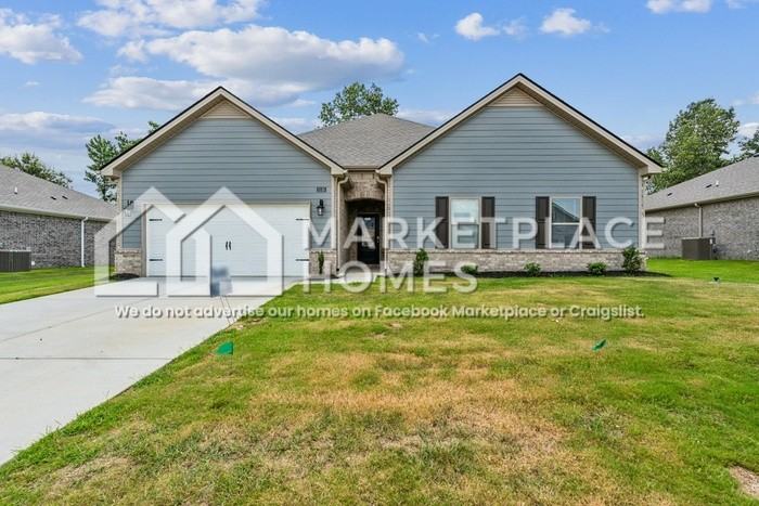 2135 Hyacinth Ln - Photo 2 of 33