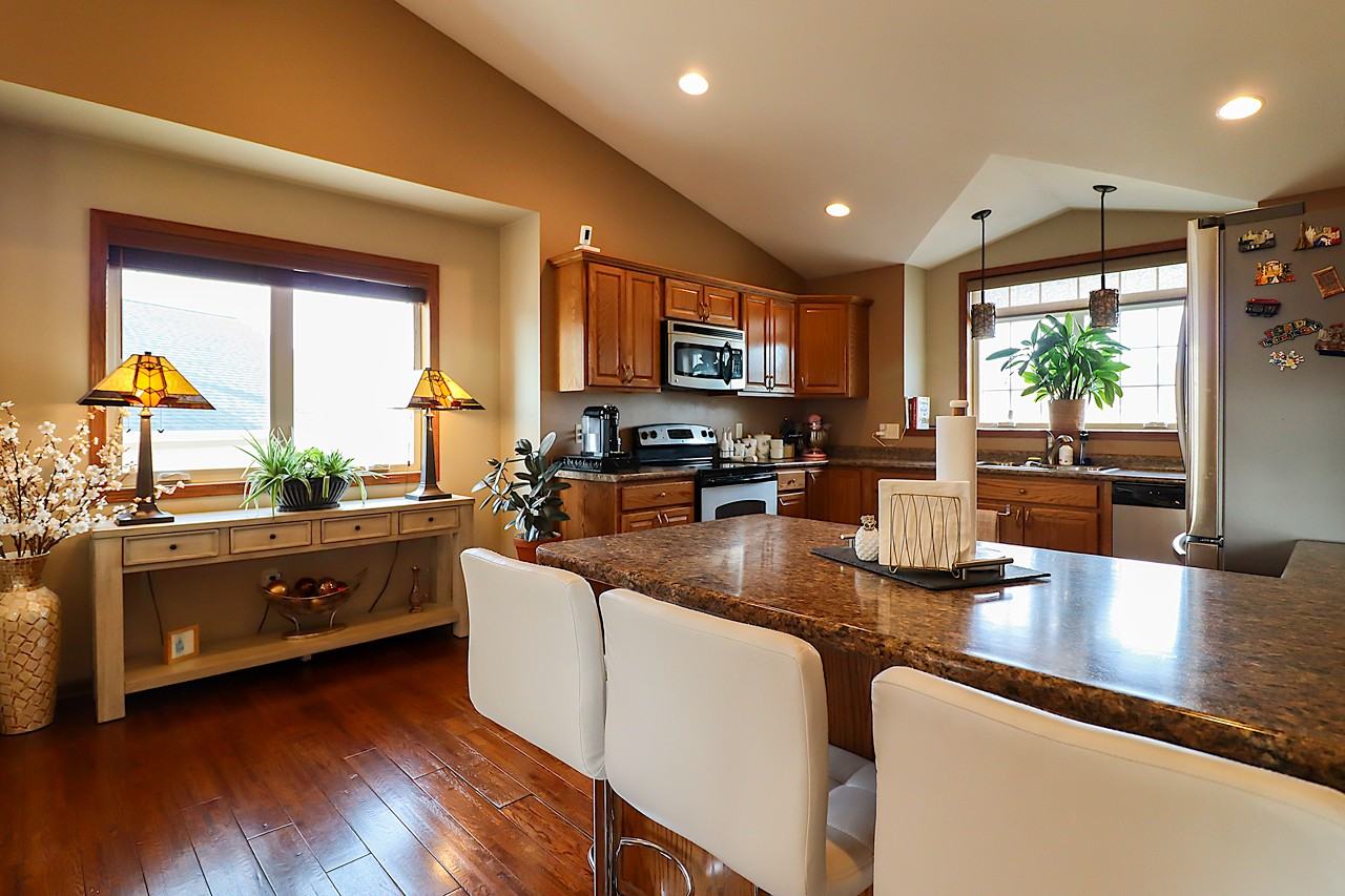 2204 Rolling Green Ln #NA - Photo 2 of 35