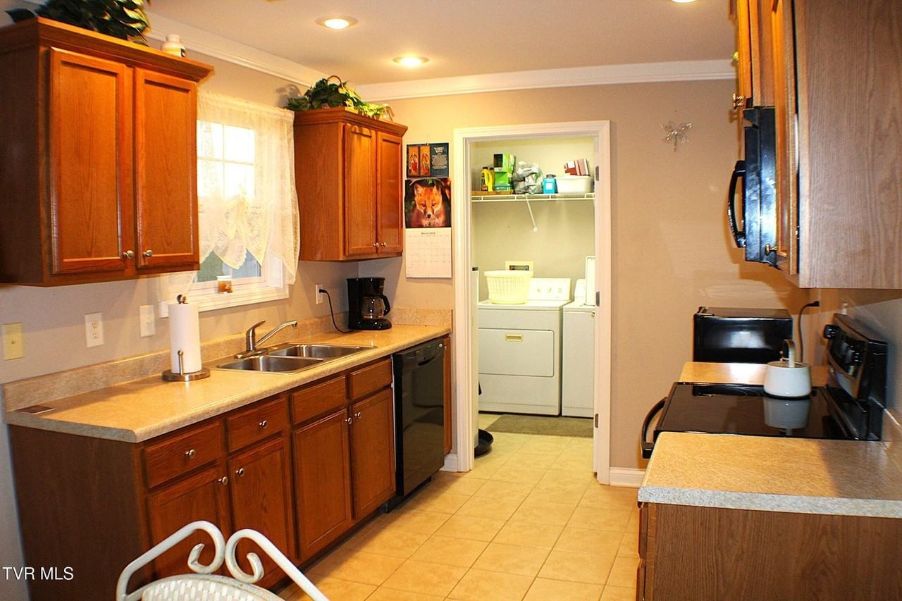 1594 Old Stagecoach Rd #NA - Photo 3 of 20