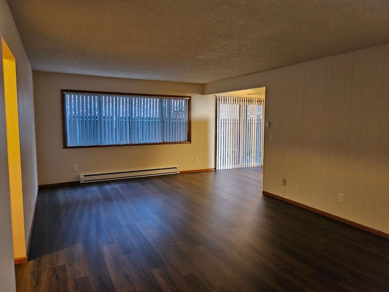 Welcome to Irvington Court Apartments - Photo 3 of 25