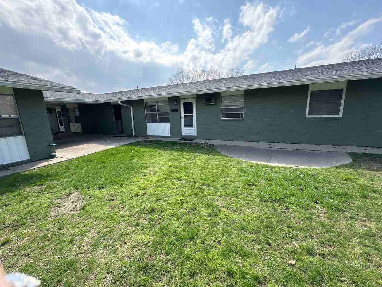 2310 N Oakwood Ave - Photo 7 of 8