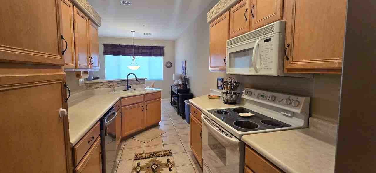 16336 E Arrow Dr - Photo 6 of 27