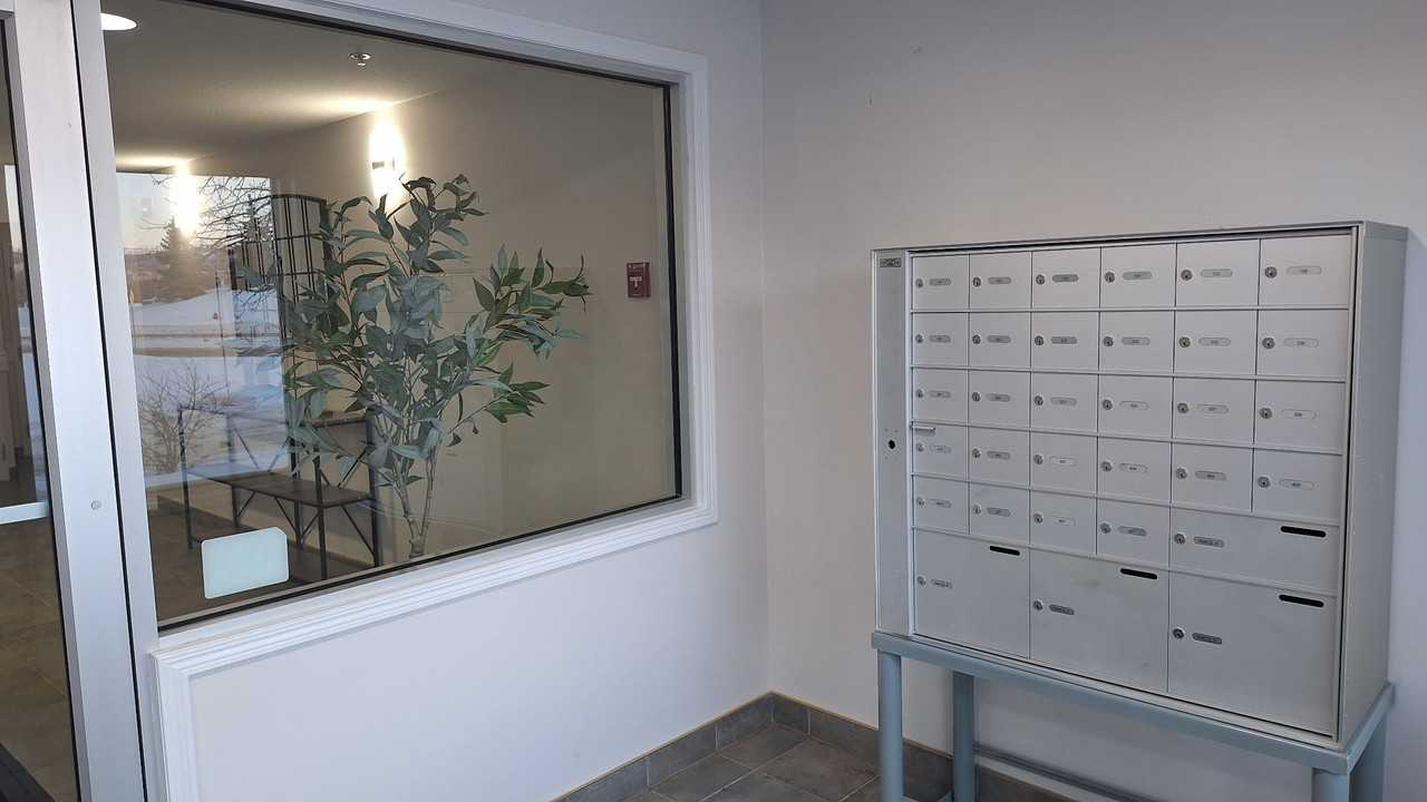 Parkside Suites - Photo 2 of 18