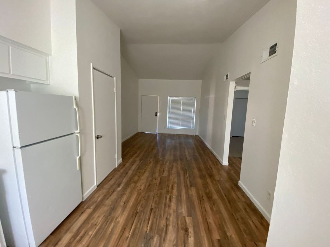 Vine Circle - Photo 2 of 6