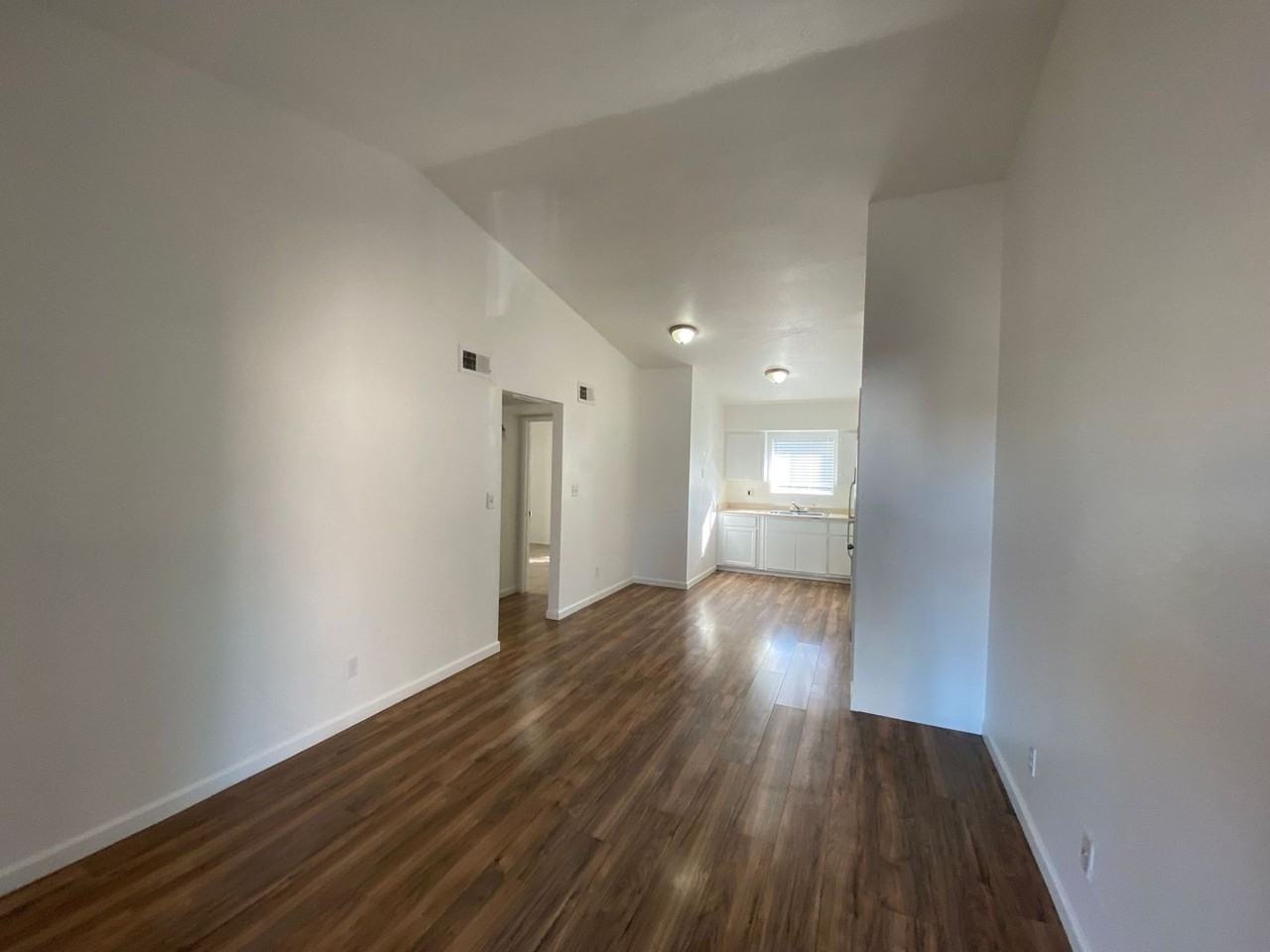 Vine Circle - Photo 3 of 6