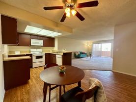 Magnolia 12411, LP - Photo 1 of 1