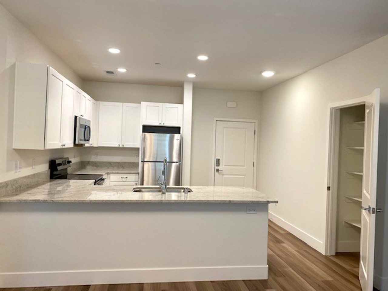 Skyline Luxury Apartments - Photo 2 of 14