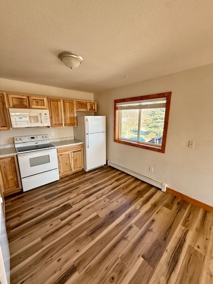 201 Quinella St #3 - Photo 3 of 18